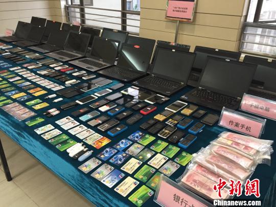 Guangdong Shantou police smashed the mega-fraud gang, and all the suspects cheated with 9 mobile phones.